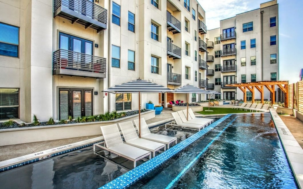 Bandera Apartments In Dallas Patio